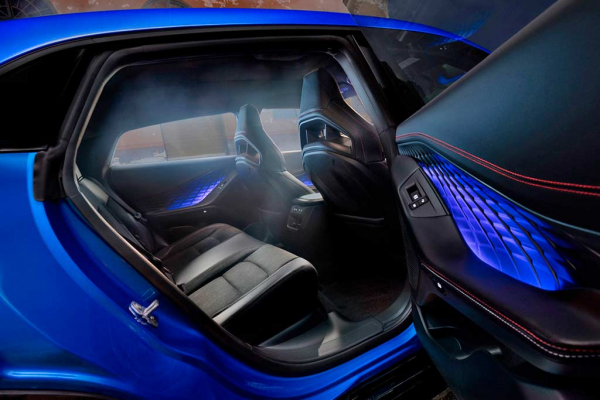 Электрический Dodge Charger Daytona получил пятидверную модификацию