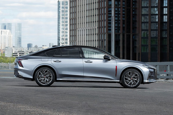 Покупаем Hongqi H6: что это за автомобиль и почему именно он?