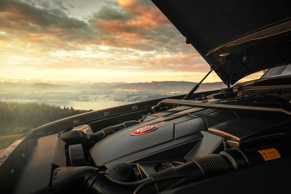 Тюнеры переходят на классику: рестомод от Pogea на базе Mercedes-Benz SL поколения R107