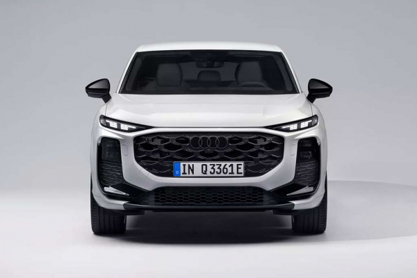 Для нового Audi Q3 стала доступна купеобразная версия Sportback