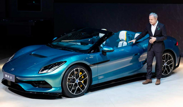 Представлен кабриолет Denza Z: доступная альтернатива Maserati GranCabrio Folgore
