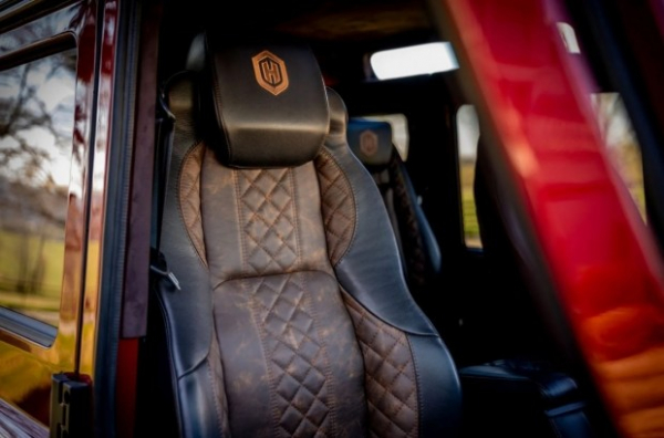 Land Rover Defender отримав вражаючу версію від Helderburg