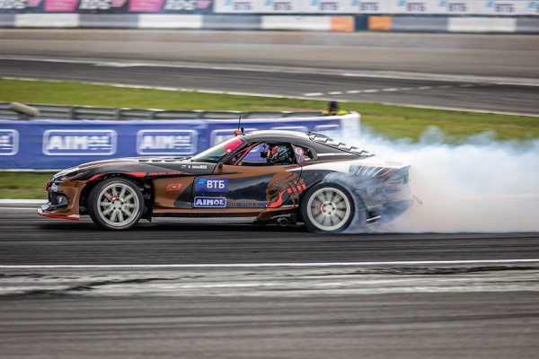 Четыре топливных насоса для 1646 лошадиных сил: тюнинг Dodge Viper SRT для RDS GP