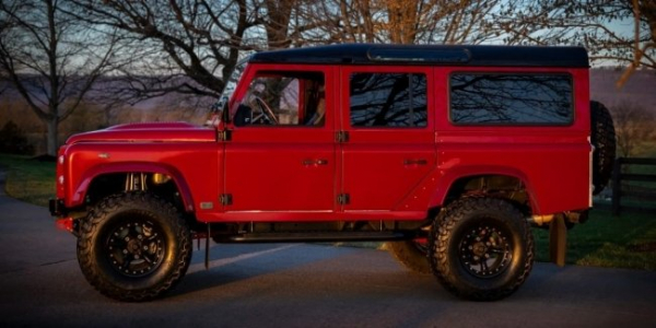 Land Rover Defender отримав вражаючу версію від Helderburg