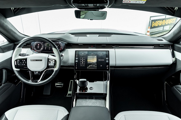 Manhart SV 800: больше мощности для упакованного в карбон Range Rover Sport SV